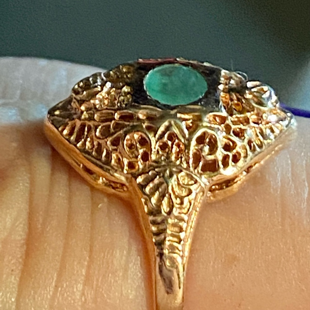 NWOT .25CTW GENUINE ROUND CUT EMERALD ROSE GOLD RING. - Picture 4 of 12